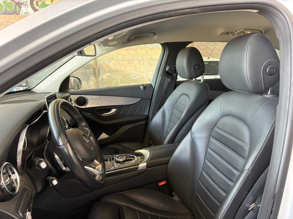 Mercedes-Benz GLC 220d 4 Matic - AMG Line - Jantes de 19" Polegadas. — photo 4