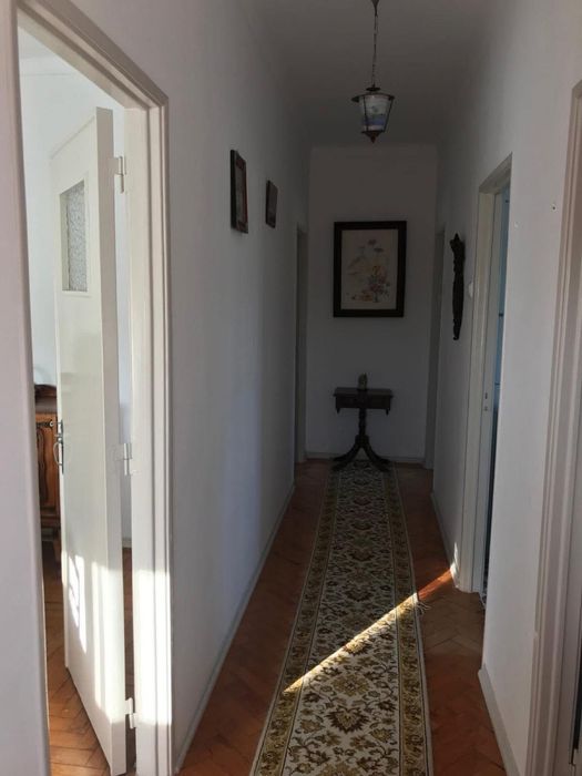 Alugo T2 nos Capuchos Alcobaca