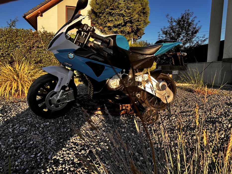 Sky blue Motocykl,  motor BMW S1000 RR na akumulator,  na licencji