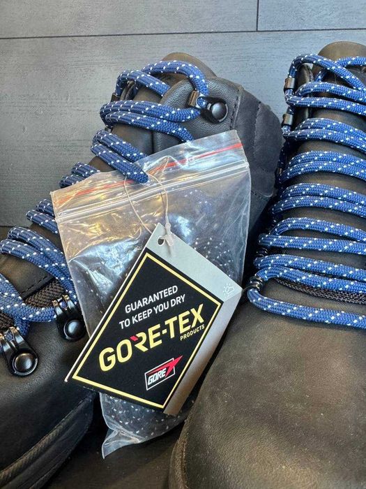 Шкіряні черевики Clarks Gore-Tex (38)!