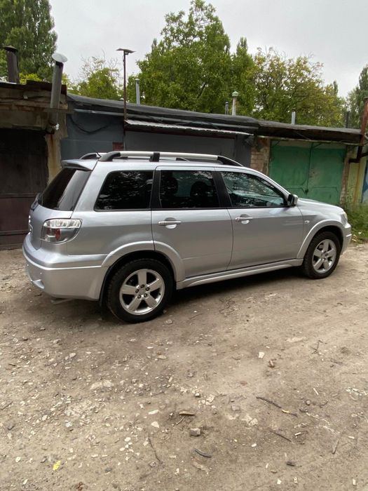 Продам Mitsubishi Outlander