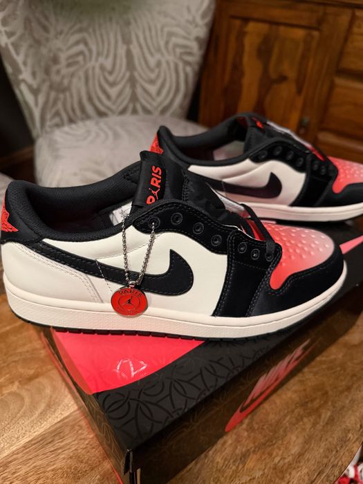 Buty NIKE Air Jordan 1 Retro Low Paris Saint-Germain rozmiar 41