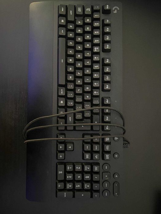 Klawiatura membranowa Logitech G213