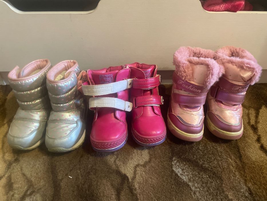 Дитяче зимове взуття на дівчинку
