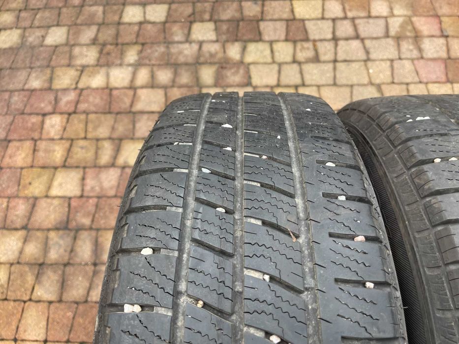 4031. Opony zimowe 215/60/17C Goodyear 2020r 6.7mm cena za 2szt