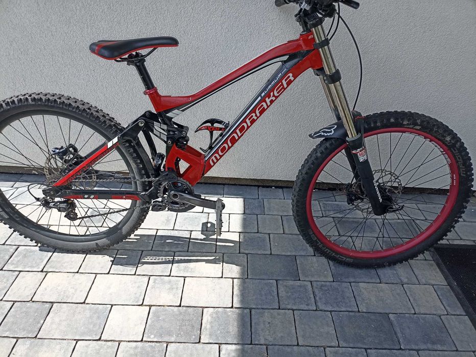 Rower zjazdowy typu Full Mondraker Summum Pro