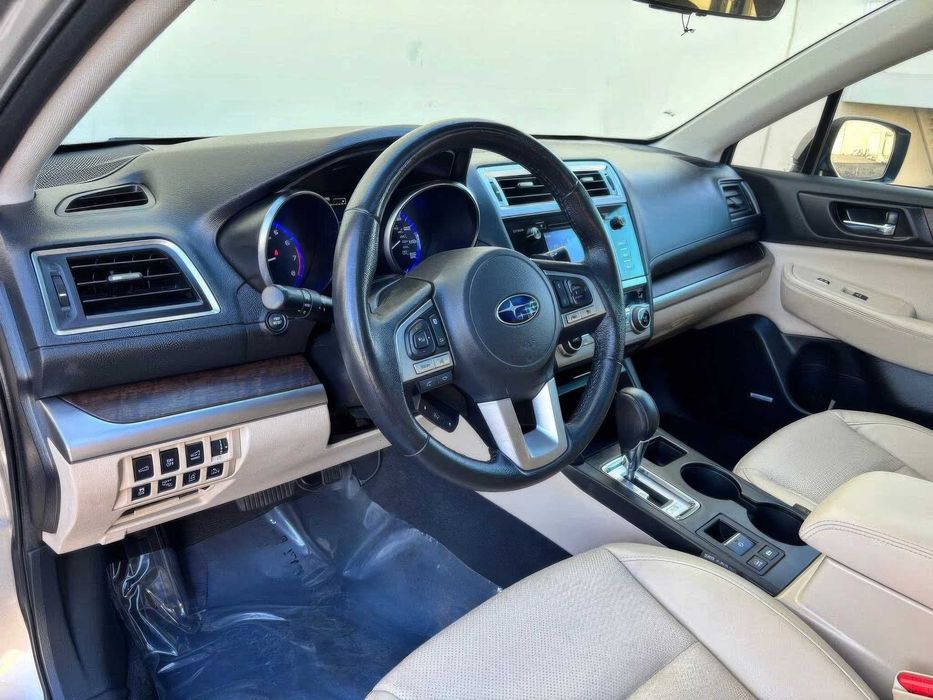 Subaru Outback Limited      2017