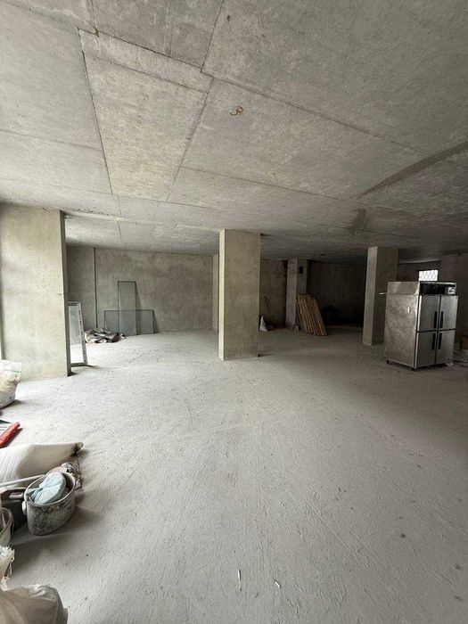 Продається приміщення правильної форми площею 226.7м2