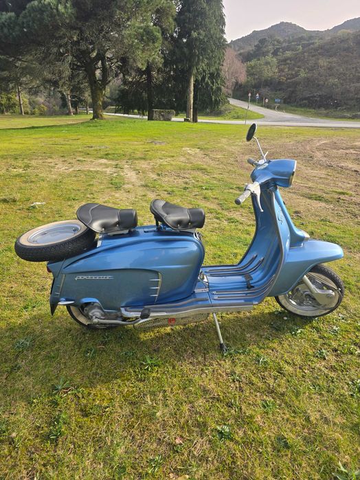 Vendo lambreta do Ano 1963
