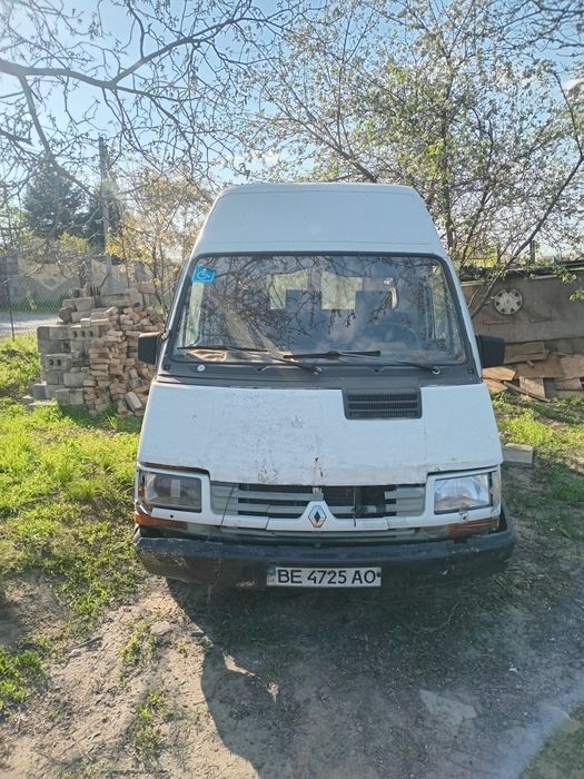 Продам рено трафик