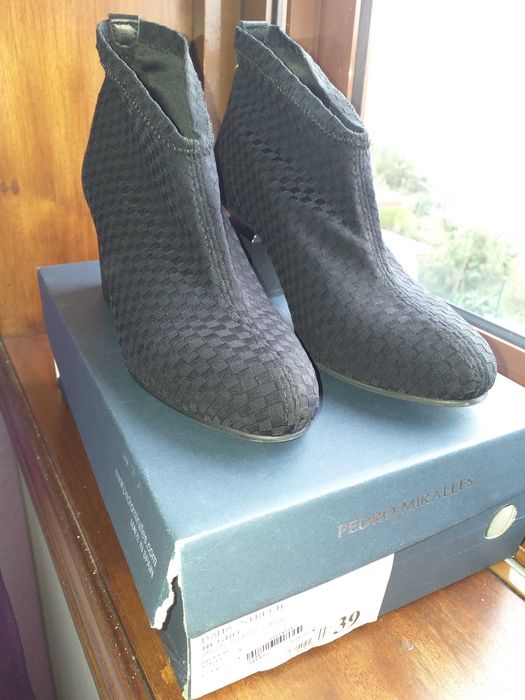 Botins pretos Pedro Miralles