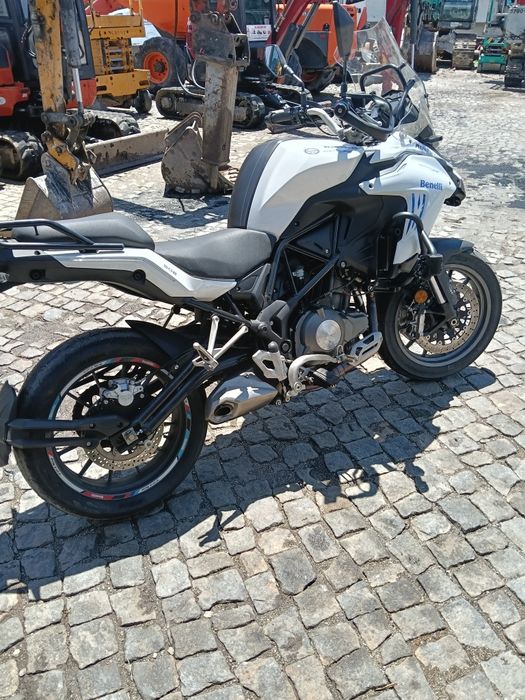 Benelli  502 trk