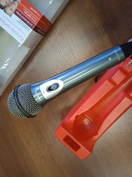 Mikrofon dynamiczny Philips do karaoke