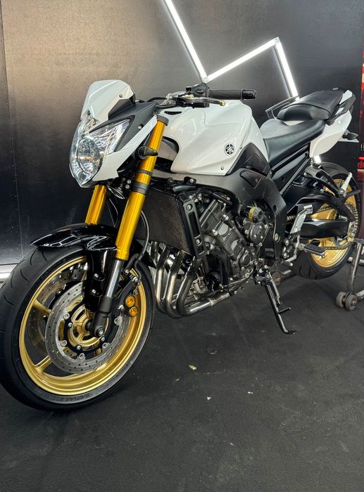Yamaha FZ8 - Imaculada