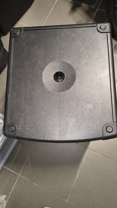 Behringer B1200D PRO