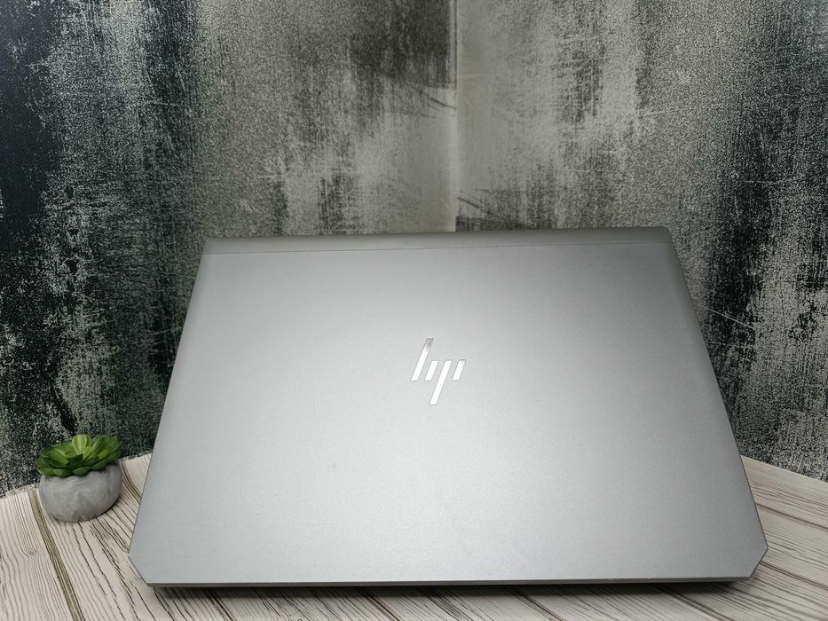 Ноутбук HP Zbook 17 G6 17.3"\i5-9400H\16 GB\SSD512\NVIDIA Quadro T1000