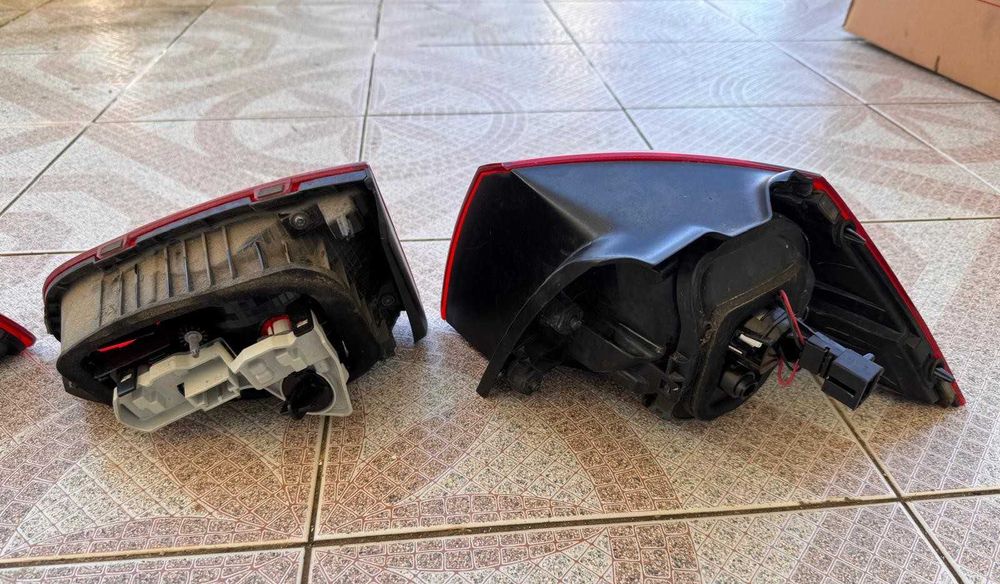 Faróis traseiros Golf 7 originais e lâmpadas Osram H7