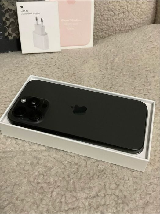 Apple iPhone 15 Pro Max 256GB Tytan czarny