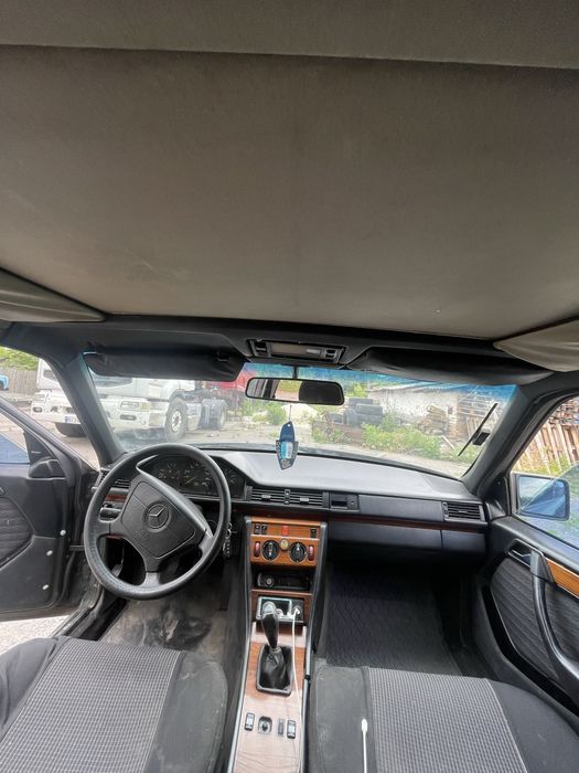 Mercedes Benz  W124