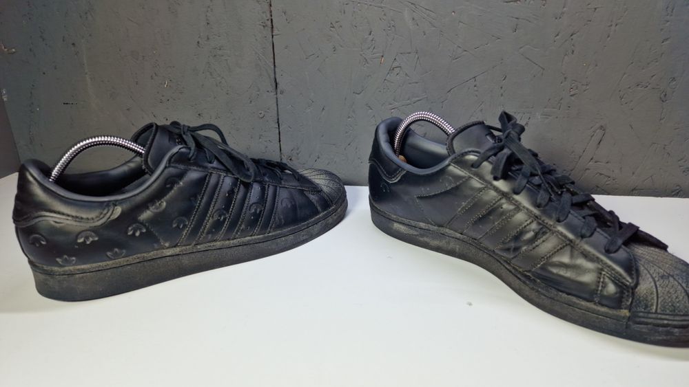 Adidas розмір 44 2/3