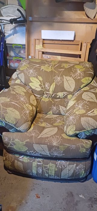 М'яке крісло для дому або дачі