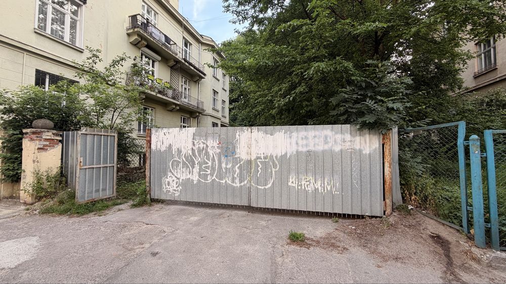 Гараж на 2 авто оренда