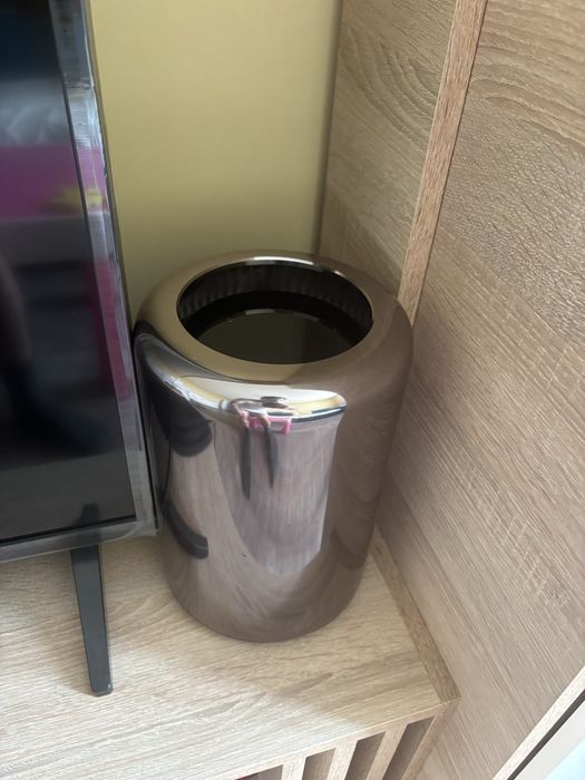 Apple macpro 6.1 d300