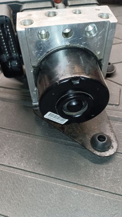 Braço suspensão bomba Abs Peugeot 206