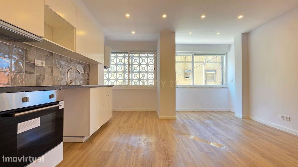 T2 | 1º andar | totalmente remodelado | 66 m² | Encosta do Sol
