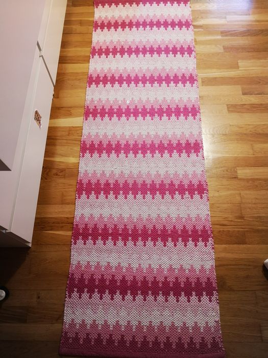 2 Rugs 2 m x 0.65 cm
