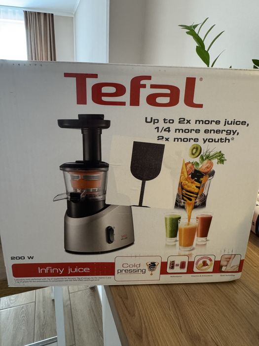 Соковитискач шнековий Tefal ZC255B38