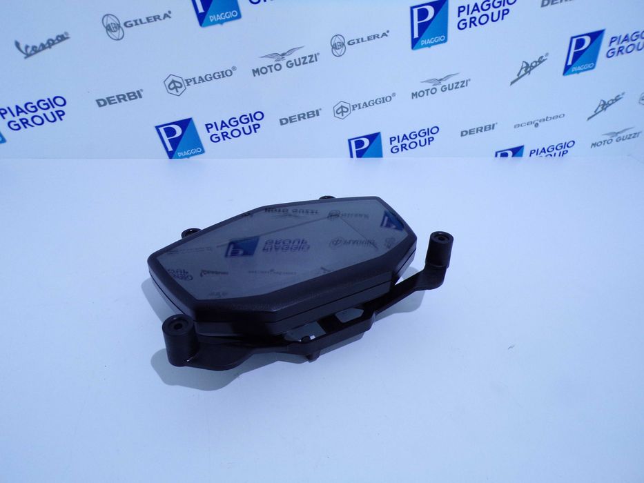 Licznik Tablet Elektroniczny Vespa GTS SuperTech 125/300cc OEM.