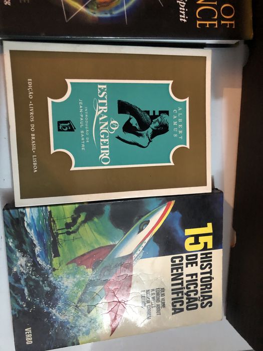 Vários Livros Antigos