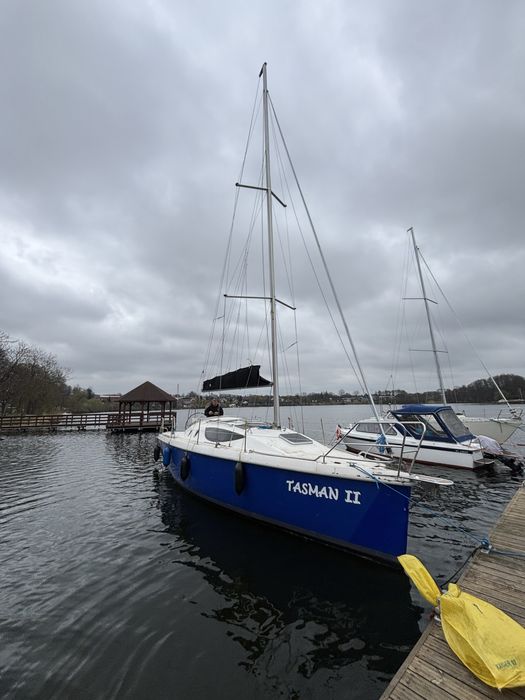 Jacht żaglowy Maxus 33