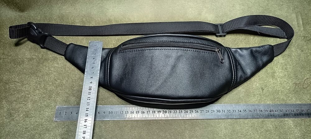 Шкіряна бананка, поясна сумка на стегно.