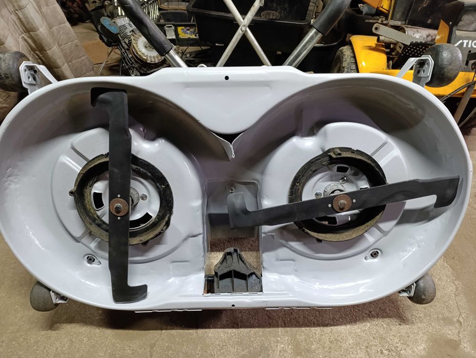 Kosiarka traktorek Honda Castel TC122 szare