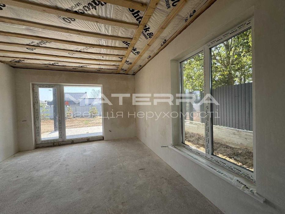 Круглик - Віта-Поштова Продаж будинку з краєвидом на ліс, під чистове