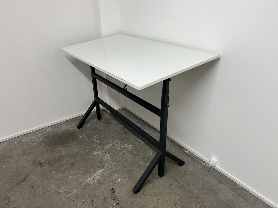 Estirador / Mesa de desenho - 140x76cm