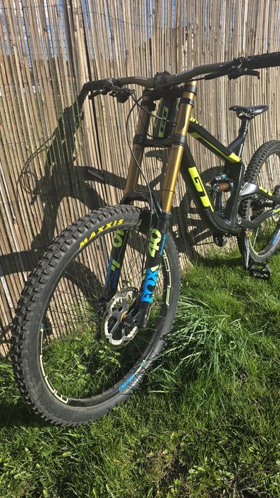 GT Fury 27.5 Team 2018 Satin Black