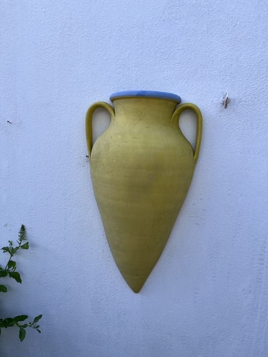Decoração de parede em barro