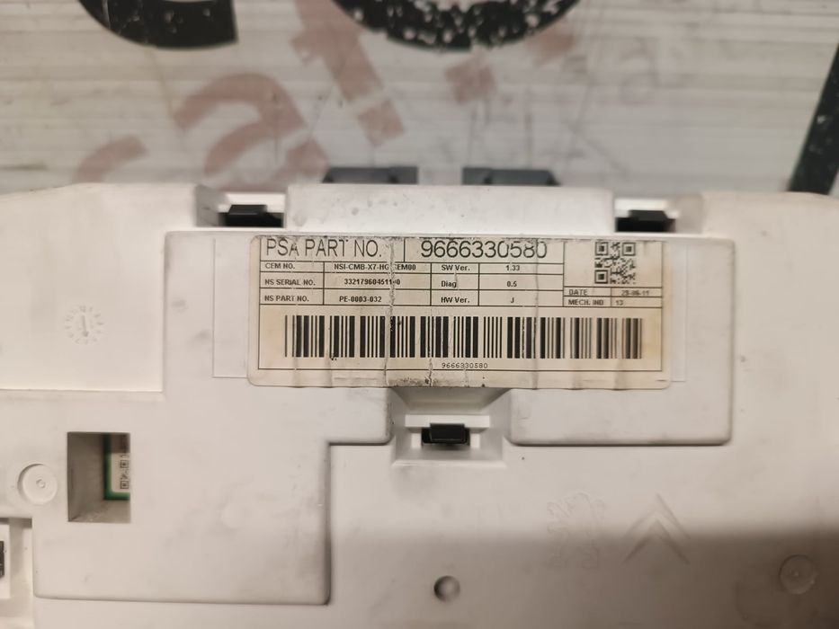 Quadrante / Painel de Instrumentos CITROËN C5 III Break 9HR (DV6C) - 9666330580