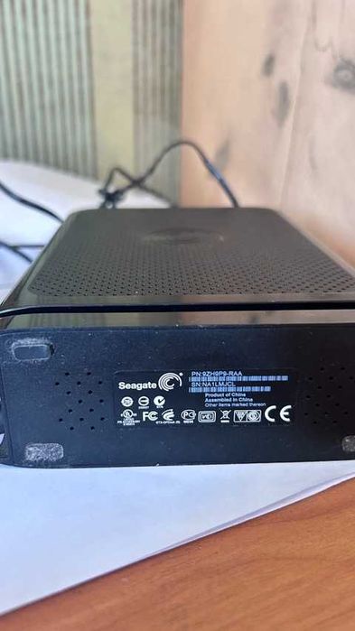 Надёжный внешний жёсткий диск Seagate Expansion 1TB + блок питания