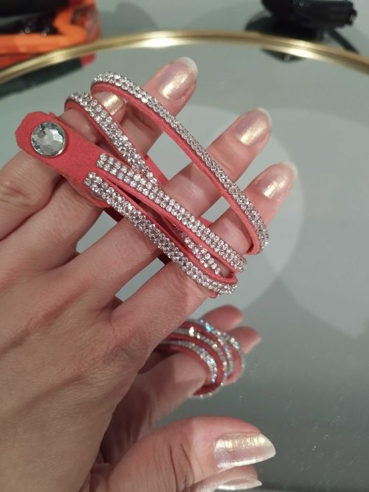 Colares e pulseiras como novos