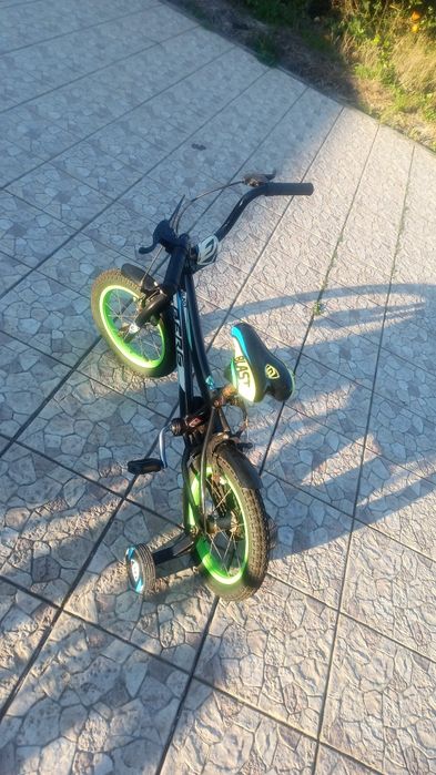 Bicicleta roda 14 muito bom estado