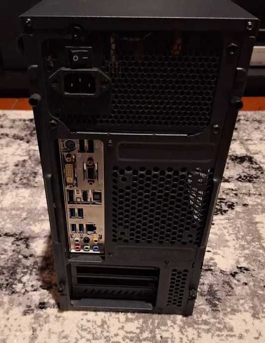Computador com i5, 8 GB RAM, SSD 120GB, HDD 500GB
