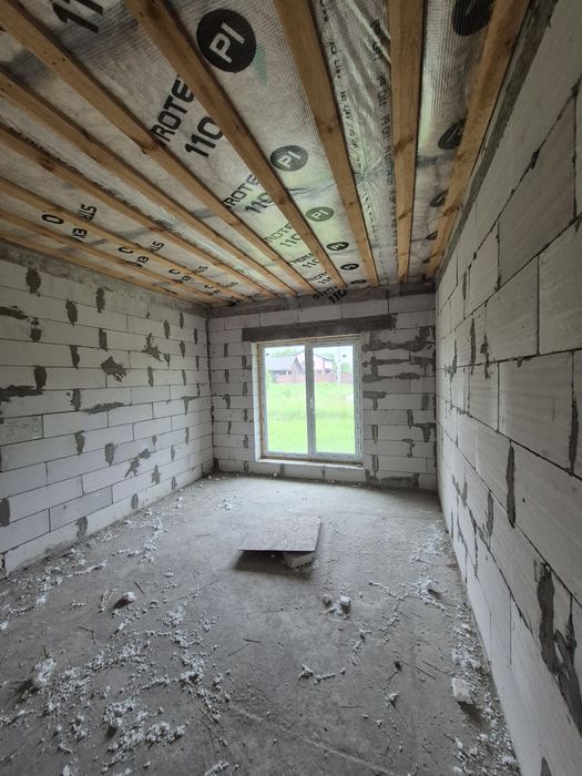 Продам будинок біля річки