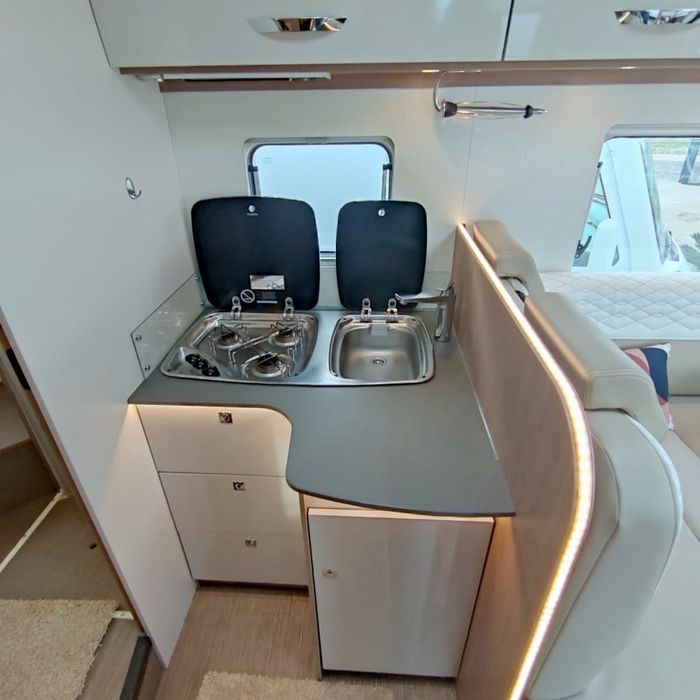 Auto caravana Burstner Lyseo Harmony