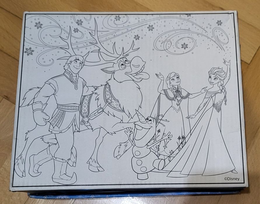 Pudełko  Anna i Elsa na prezenty lub skarby