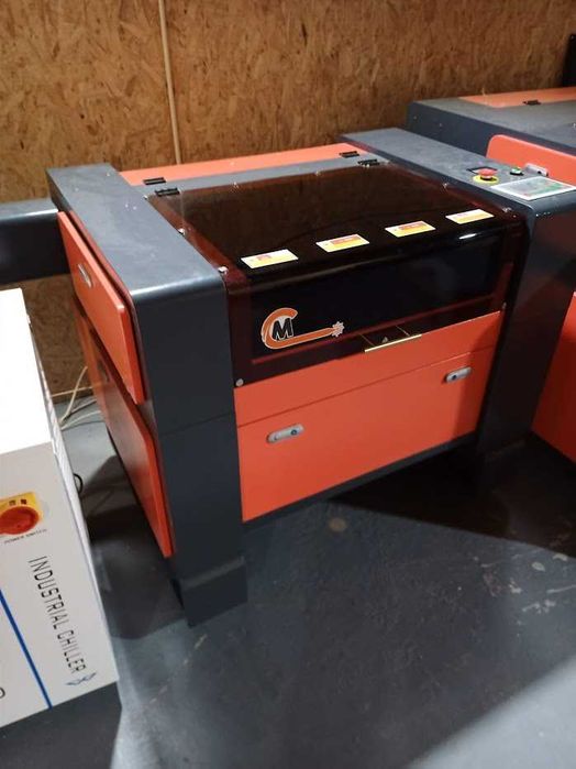 Maquina de corte e gravação a laser 130w
