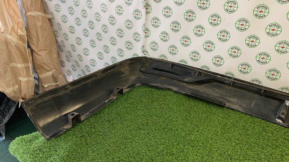 Губа, обвес, накладка бампера Land Cruiser 200